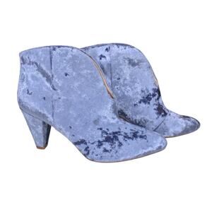 Vince Camuto Evanata Ankle Boots Blue Velvet Heeled Booties Fairy 7M